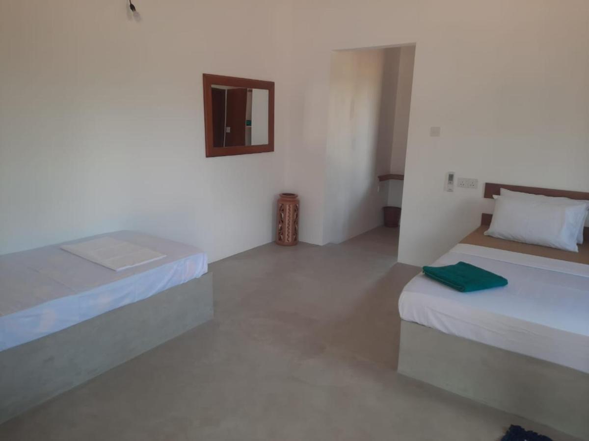 Moni Farm House Wilpattu Nochchiyagama ภายนอก รูปภาพ