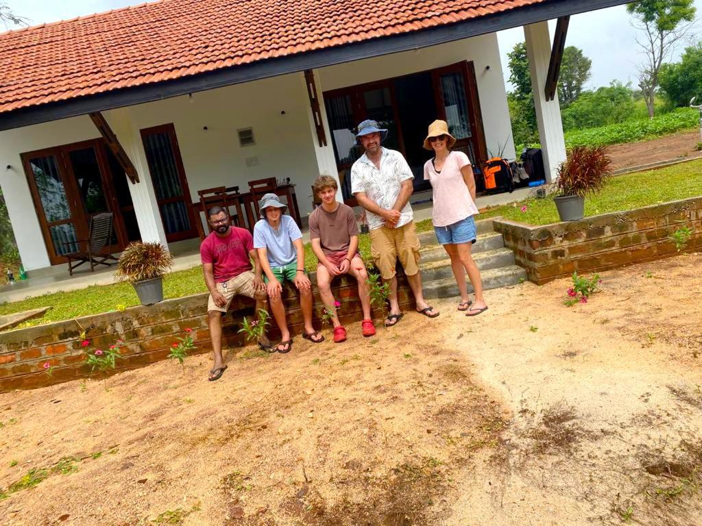 Moni Farm House Wilpattu Nochchiyagama ภายนอก รูปภาพ