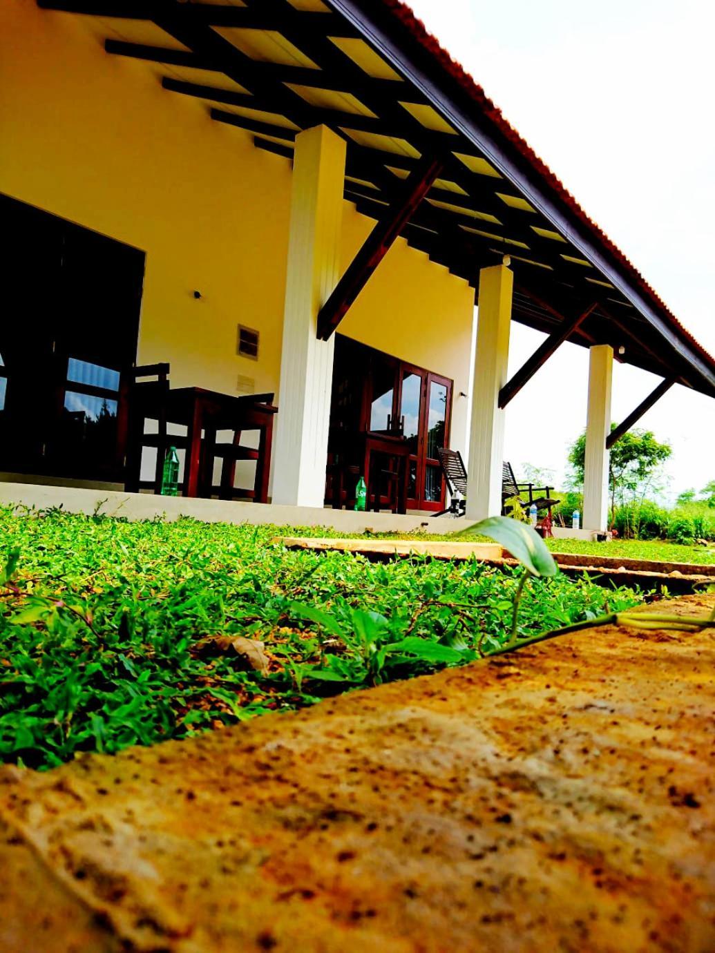 Moni Farm House Wilpattu Nochchiyagama ภายนอก รูปภาพ