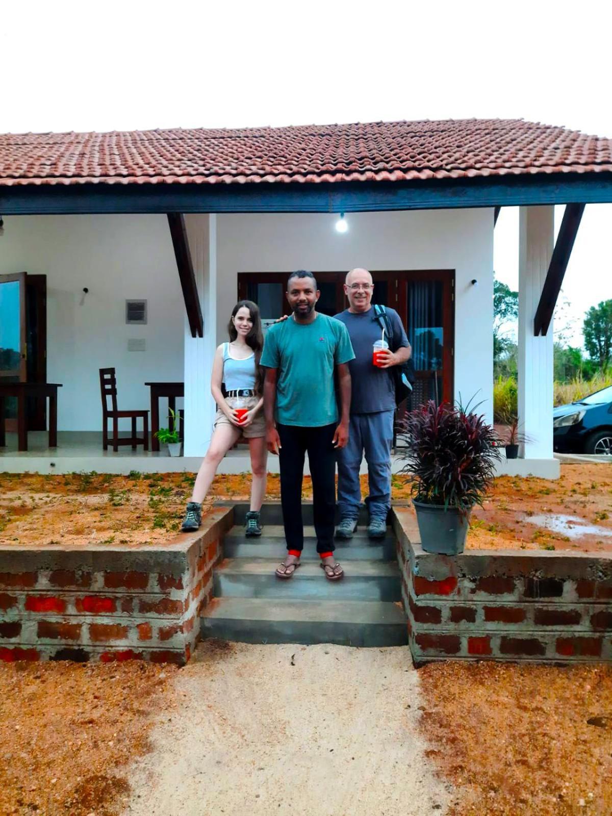 Moni Farm House Wilpattu Nochchiyagama ภายนอก รูปภาพ